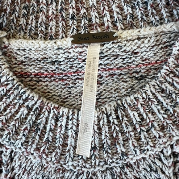 Free People Zig Zag Chevron Knit Crewneck Sweater Small GUC Soft Cozy - Picture 9 of 11